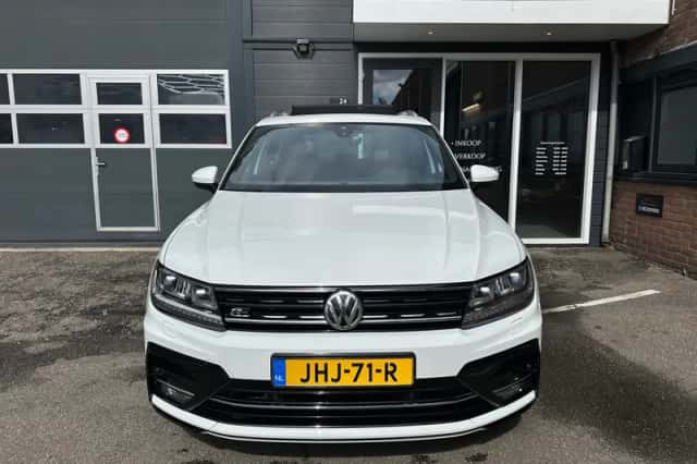 Volkswagen Tiguan (2018) thumbnail 4