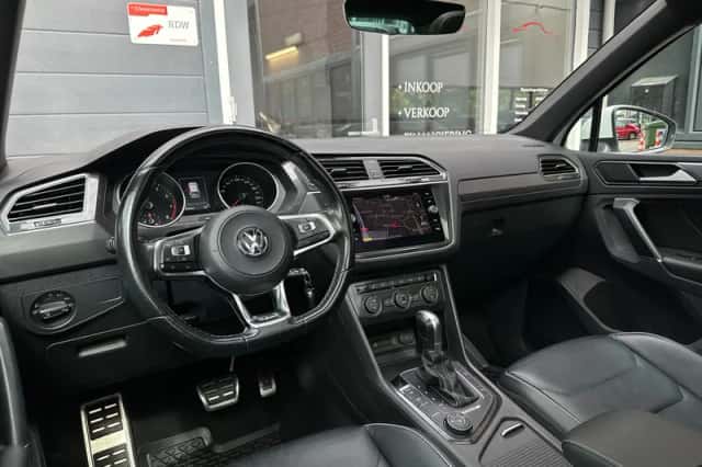 Volkswagen Tiguan (2018) thumbnail 6