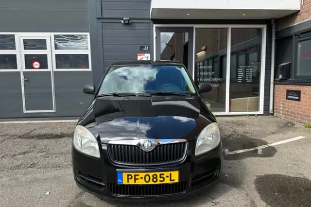 Škoda Fabia (2009) thumbnail 4