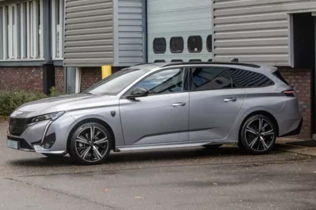 Peugeot 308 (2022) thumbnail 2