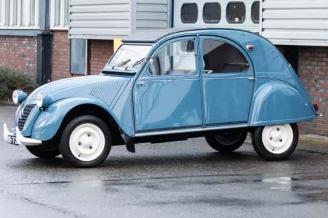 Citroën 2CV (1960) thumbnail 2