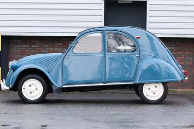 Citroën 2CV (1960) thumbnail 3