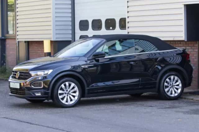 Volkswagen T-Roc (2021) thumbnail 2