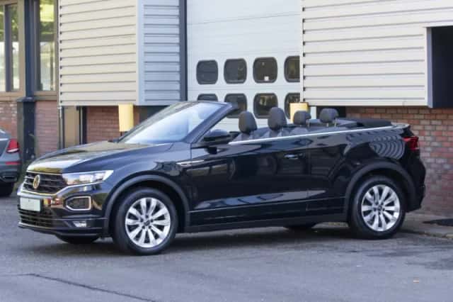 Volkswagen T-Roc (2021) thumbnail 3