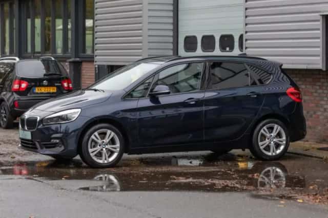 BMW 2-Serie Active Tourer (2019) thumbnail 2