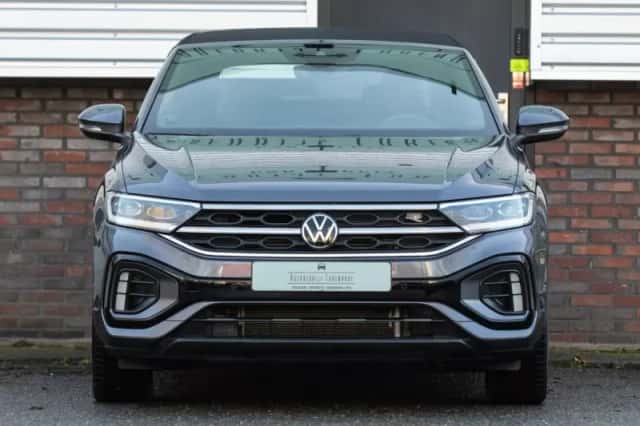 Volkswagen T-Roc (2023) thumbnail 1