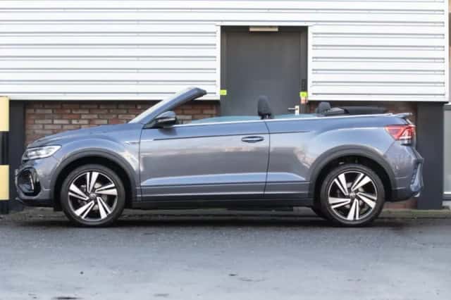Volkswagen T-Roc (2023) thumbnail 4