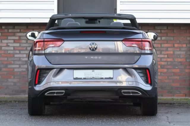 Volkswagen T-Roc (2023) thumbnail 5