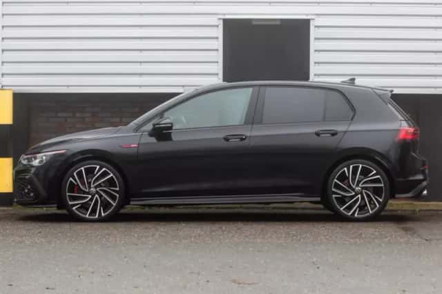 Volkswagen Golf (2022) thumbnail 3