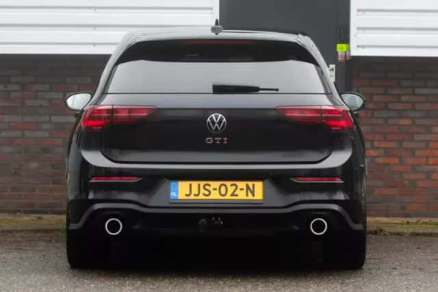 Volkswagen Golf (2022) thumbnail 4