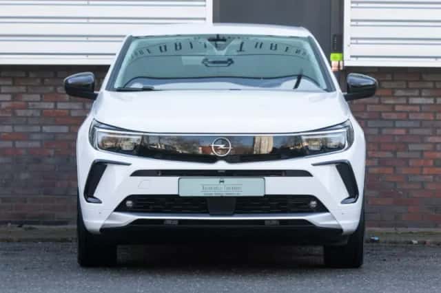 Opel Grandland (2023) thumbnail 1