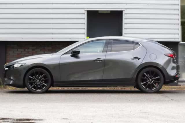 Mazda 3 (2022) thumbnail 3