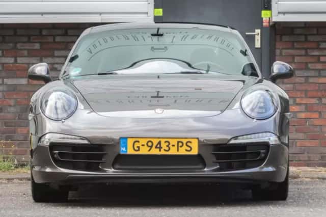 Porsche 911 (2015) thumbnail 1