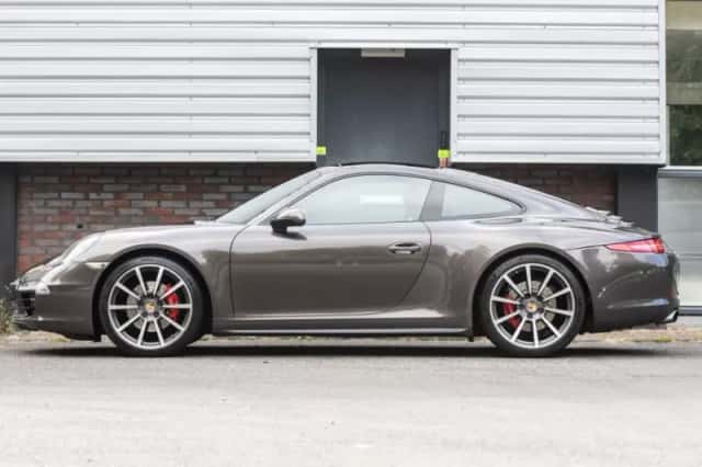 Porsche 911 (2015) thumbnail 3