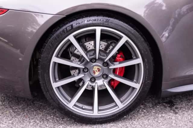 Porsche 911 (2015) thumbnail 6