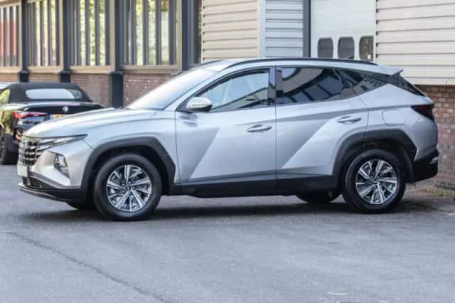 Hyundai Tucson (2023) thumbnail 2