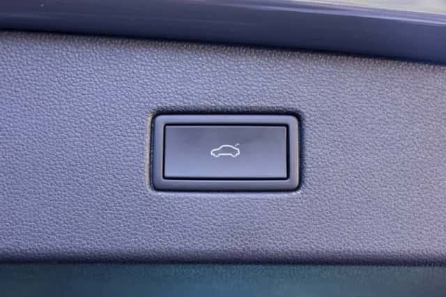 Volkswagen Tiguan (2022) thumbnail 6