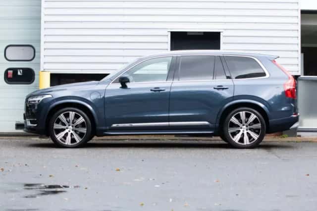 Volvo XC90 (2021) thumbnail 3