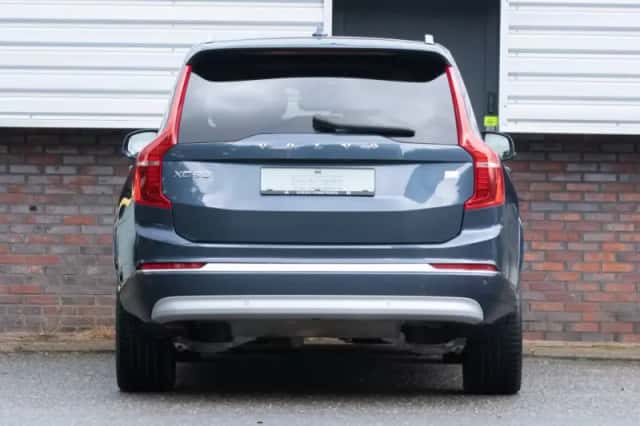 Volvo XC90 (2021) thumbnail 4