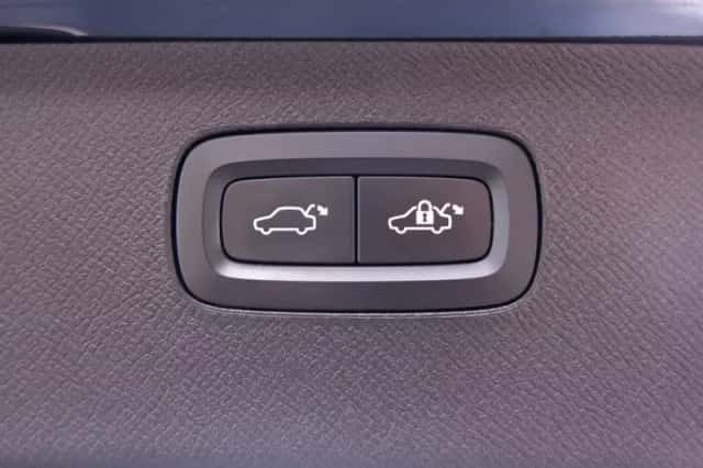 Volvo XC90 (2021) thumbnail 6
