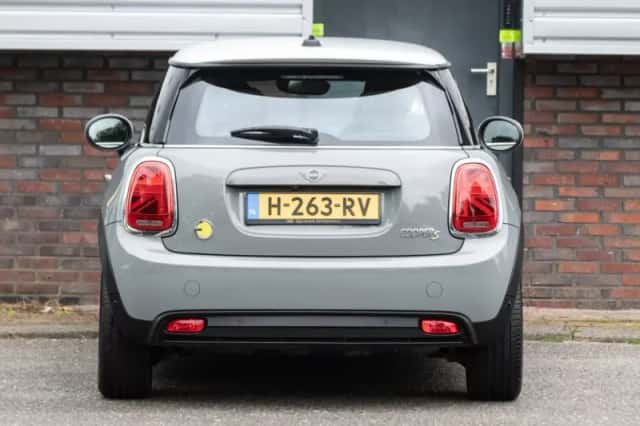 MINI Cooper (2020) thumbnail 4