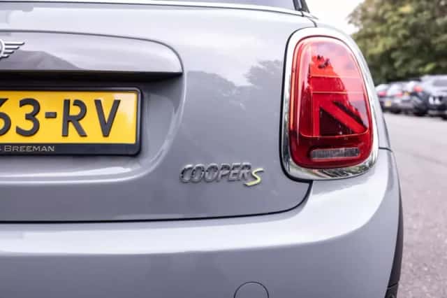 MINI Cooper (2020) thumbnail 6