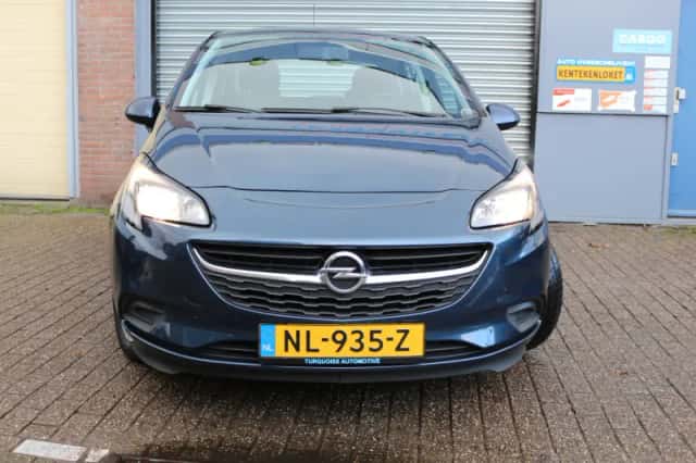 Opel Corsa (2017) thumbnail 3