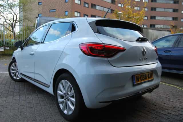 Renault Clio (2021) thumbnail 6
