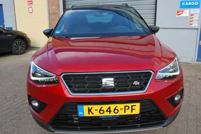 SEAT Arona (2019) thumbnail 3