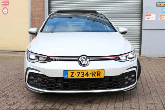 Volkswagen Golf (2020) thumbnail 3