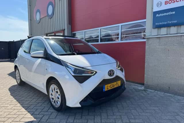Toyota Aygo (2021) thumbnail 1