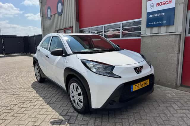Toyota Aygo X (2023) thumbnail 1