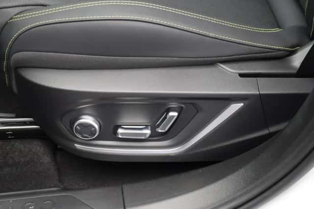 Lynk & Co 01 (2026) thumbnail 6