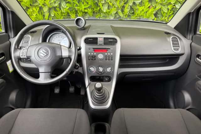 Suzuki Splash (2008) thumbnail 3