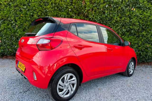 Hyundai i10 (2021) thumbnail 2