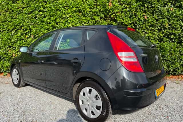 Hyundai i30 (2008) thumbnail 6