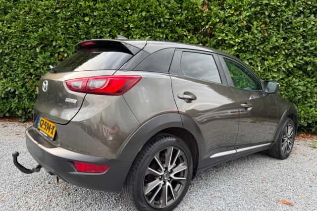 Mazda CX-3 (2015) thumbnail 2