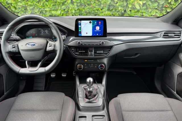 Ford Focus (2020) thumbnail 3