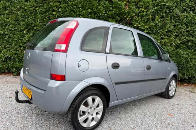 Opel Meriva (2005) thumbnail 2