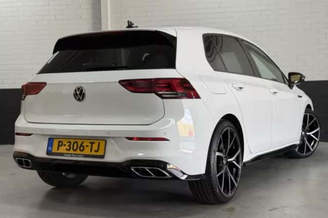 Volkswagen Golf (2022) thumbnail 5