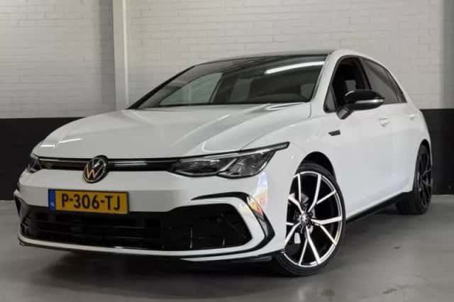 Volkswagen Golf (2022) thumbnail 6