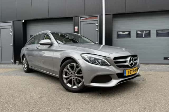 Mercedes-Benz C-Klasse (2015) thumbnail 1