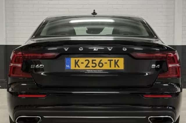 Volvo S60 (2021) thumbnail 6
