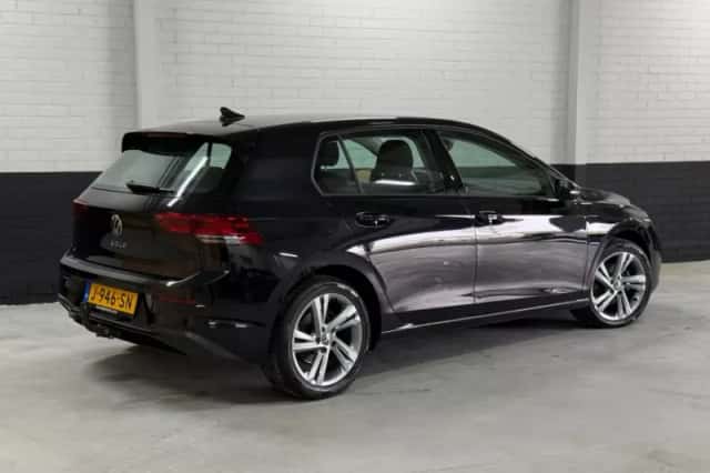 Volkswagen Golf (2020) thumbnail 5