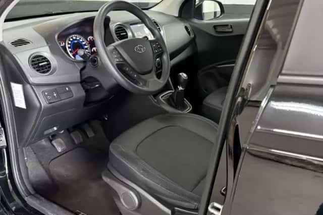 Hyundai i10 (2019) thumbnail 2