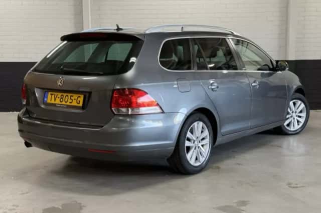 Volkswagen Golf (2011) thumbnail 5