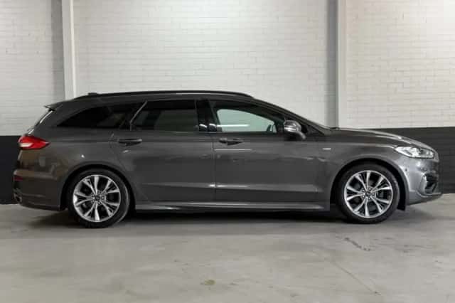 Ford Mondeo (2020) thumbnail 4