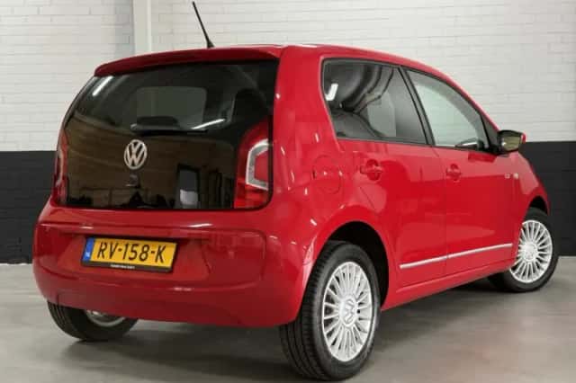 Volkswagen Up! (2013) thumbnail 4