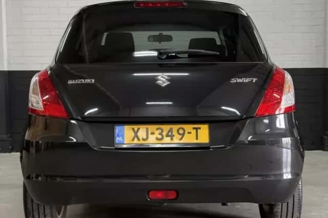 Suzuki Swift (2012) thumbnail 6