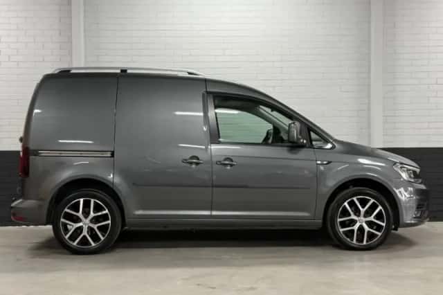 Volkswagen Caddy (2017) thumbnail 4